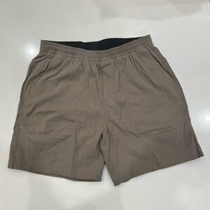 Mens Bowline Short 8"
Woven